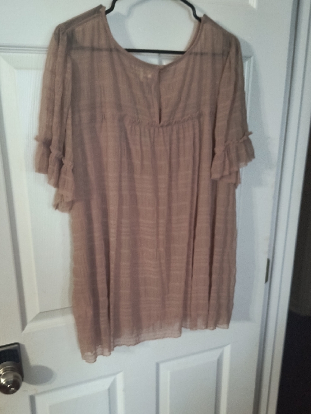 Max Studio Dusty Taupe Boho Ruffle Sleeve Tunic - Picture 4 of 6